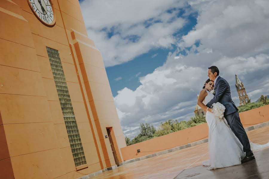 Fotografo di matrimoni Elmer Hidalgo (elmerhidalgo). Foto del 11 gennaio 2022