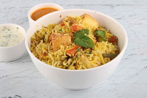 Desi Special Matka Paneer Biryani [Serves 2-3]