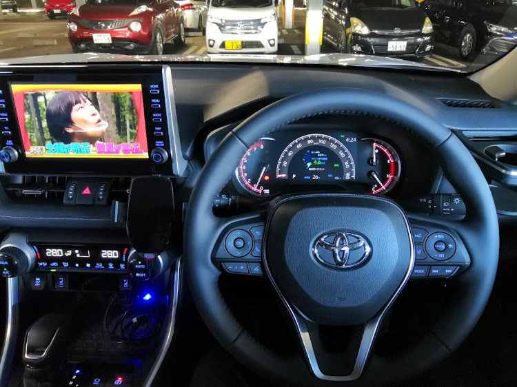 RAV4の純正・モデリスタ・GZパッケージに関するカスタム事例の投稿画像2枚目