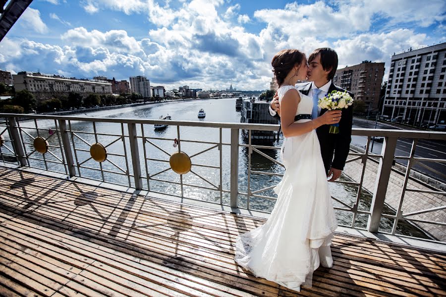 Fotografo di matrimoni Galina Agafonova (sky5). Foto del 4 ottobre 2014