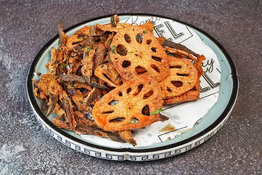 Lotus Steamed With Spicy Okra Chips