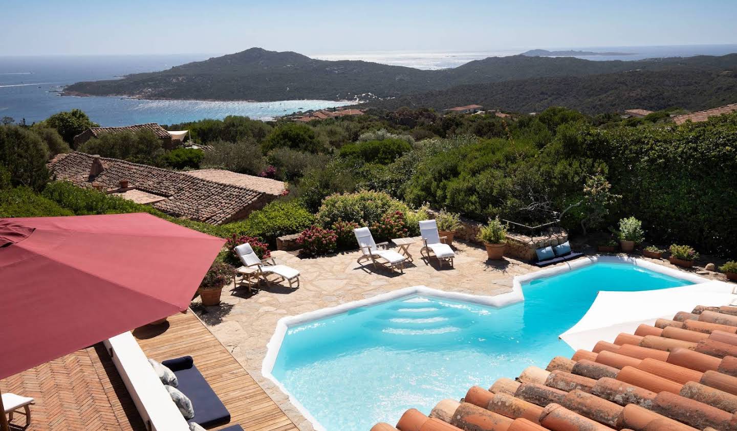 Villa with pool and garden Porto Cervo