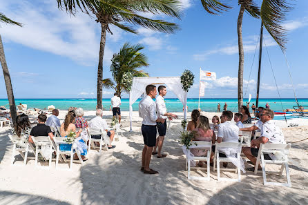 Pulmafotograaf Gabriel Visintin (cancunweddings). Foto tehtud 22 juuni 2022