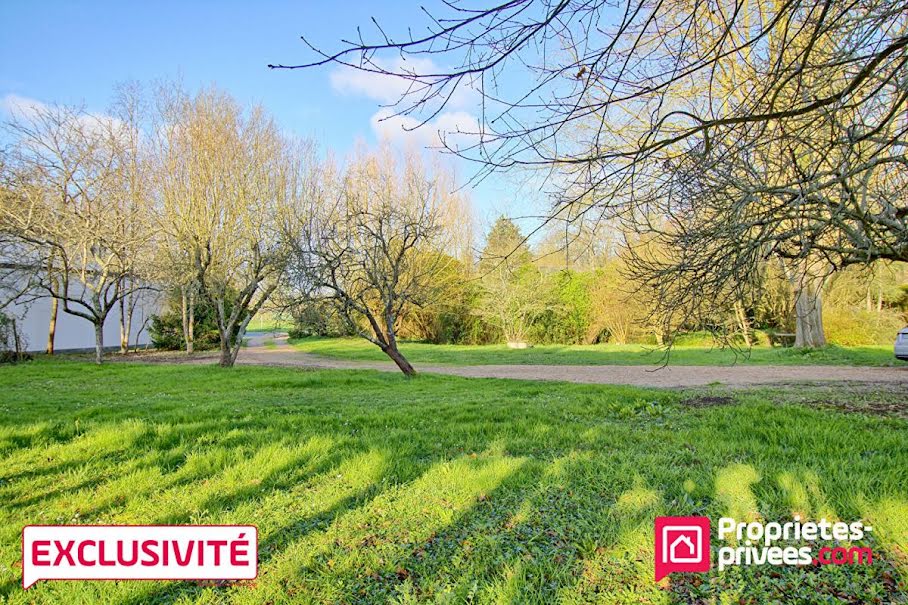 Vente terrain  900 m² à Sarrigné (49800), 89 000 €