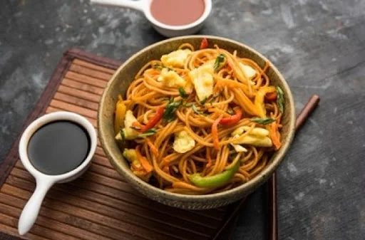 Egg Schezwan Hakka Noodles Bowl