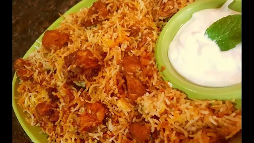 Chicken 65 Bucket Biryani [Serves 5]