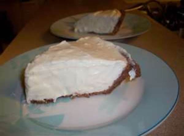 Non Alcoholic Irish Cream Mousse Pie_image