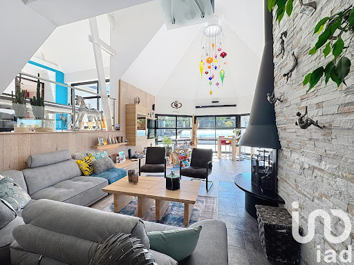 House with pool and terrace 5
