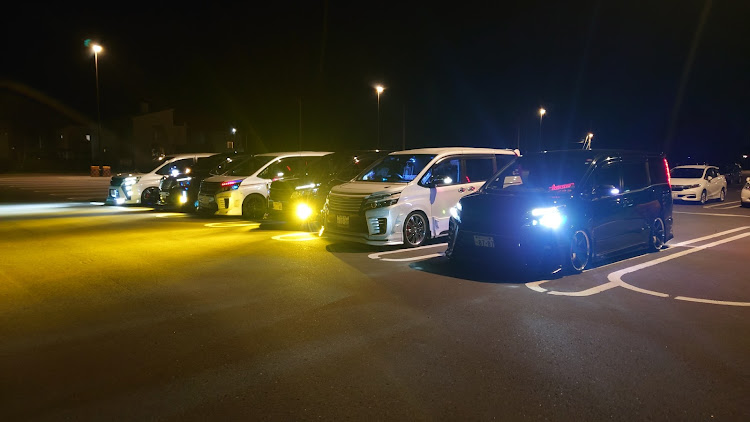 ヴォクシーの生足はムラムラするらしい・チームGlanz・JVR Drive・減衰力調整に関するカスタム事例の投稿画像3枚目