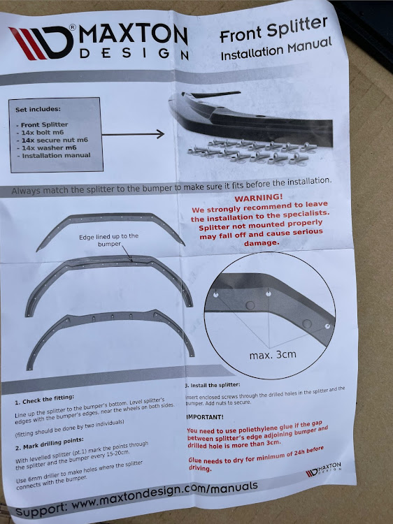 V40のmaxton design・グロスブラック・リベット止め・フロントスポイラー取り付けに関するカスタム事例の投稿画像3枚目