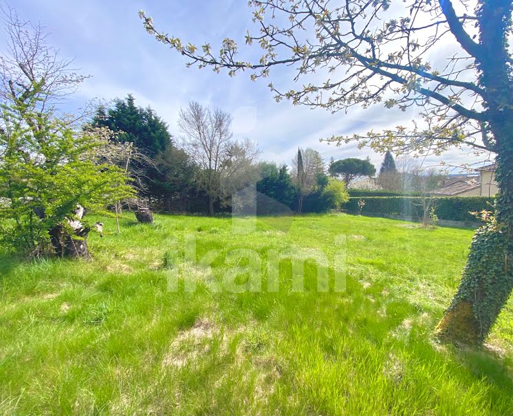 Vente terrain  750 m² à Saint-Uze (26240), 76 000 €