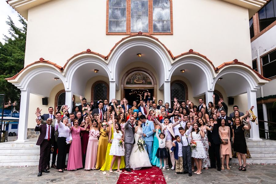 Fotógrafo de casamento Victor Rodriguez Urosa (victormanuel22). Foto de 24 de outubro 2019