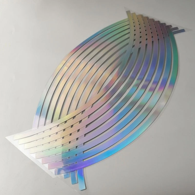 Autocollant réfléchissant laser étanche pour moyeu de roue de voiture et moto. Sécurité routière améliorée, visibilité accrue la nuit.