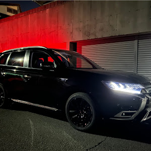 アウトランダーPHEV GG3W