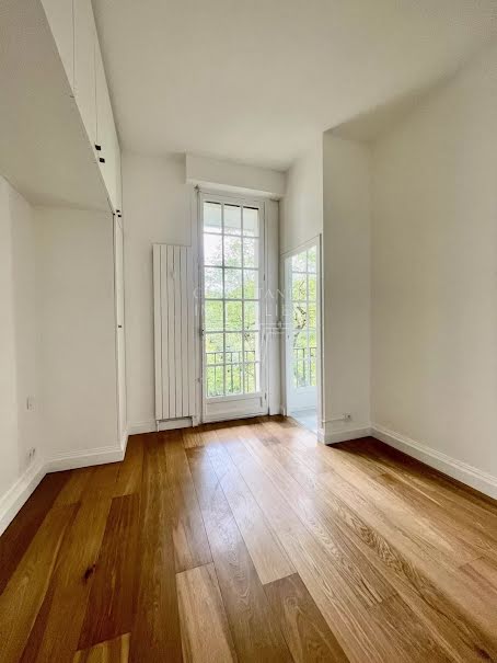 Location  appartement 2 pièces 47 m² à Neuilly-sur-Seine (92200), 2 200 €