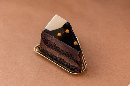 Double Chocolate Truffle With French Nougatine (Slice)