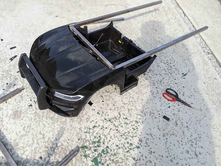 チャージャーのミニカー・原付改造・自作車両・DIY・ミニチャージャーに関するカスタム事例の投稿画像2枚目