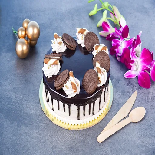 Premium Creamy Oreo Truffle Cake