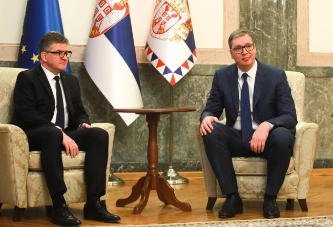 Vučić sa Lajčakom: Neophodno formiranje ZSO i hitni izbori na severu Kosova