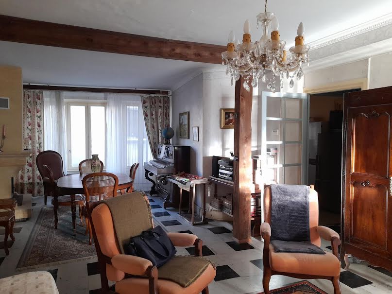 Vente maison 7 pièces 141 m² à Saint-Martin-d'Estréaux (42620), 97 500 €
