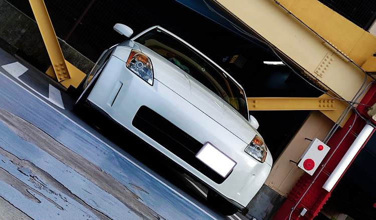 フェアレディZの立体駐車場・正面からの1枚・ぬいぐるみ紹介・クロミちゃんしか勝たん・愛車クロミ化計画に関するカスタム事例の投稿画像1枚目