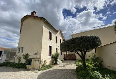 House with terrace 3