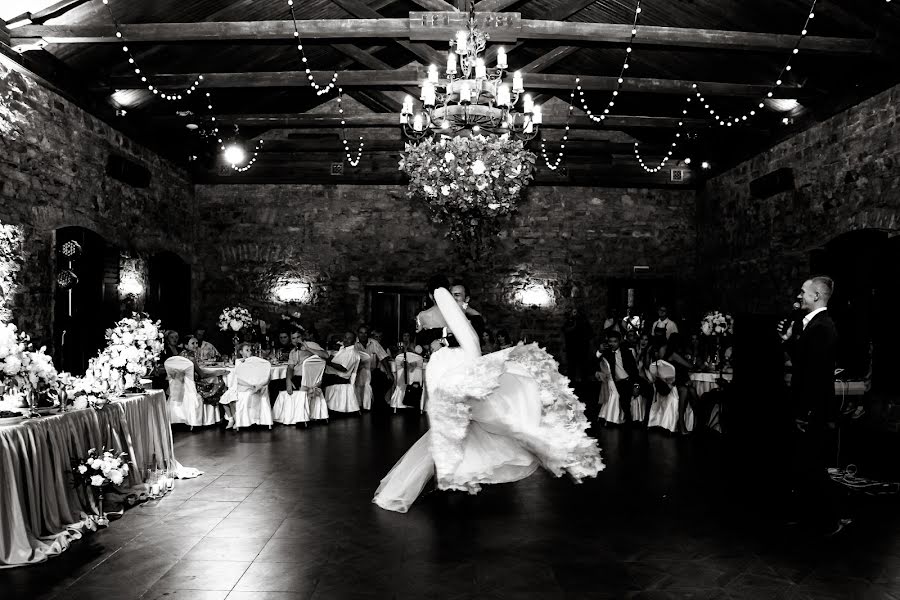 Fotografo di matrimoni Yuliya Vasileva (nordost). Foto del 22 marzo 2018