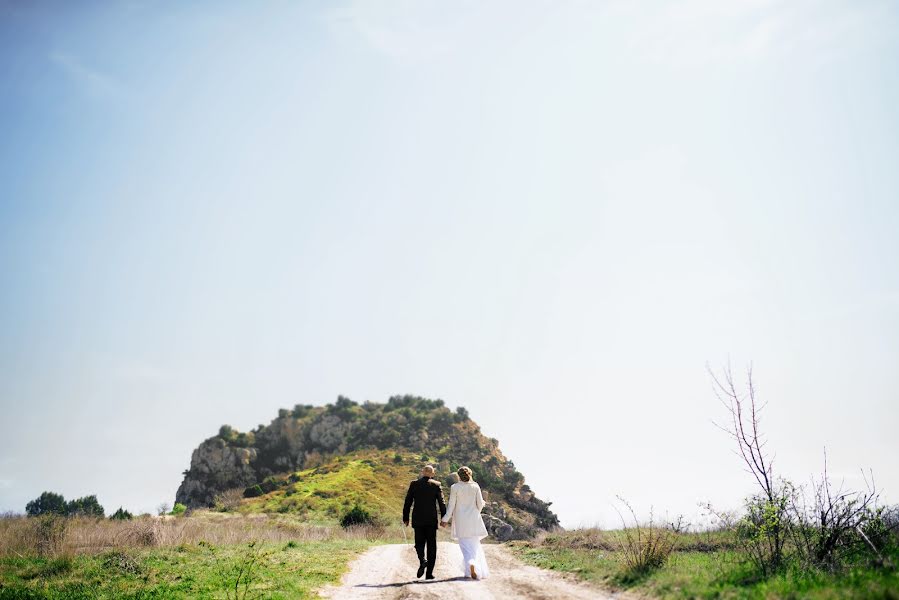 Wedding photographer Viktoriya Pismenyuk (vita). Photo of 18 May 2016