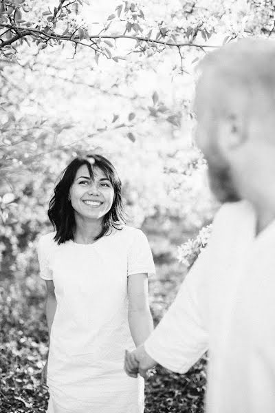 Fotógrafo de casamento Natalya Konovalova (natako). Foto de 10 de maio 2016