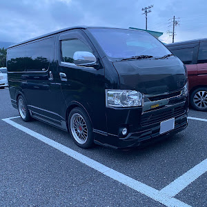 ハイエースバン KDH206V