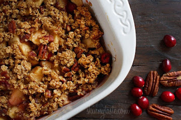 Apple Cranberry Crumble