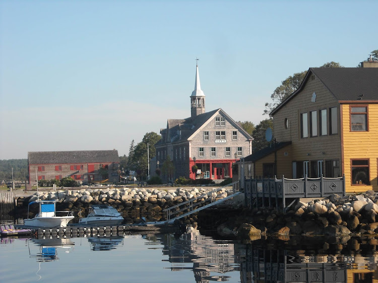 Take a boat tour of quaint, bucolic McNutts Island in Shelburne, Nova Scotia. 