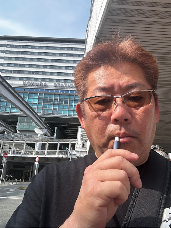 プリウスの5月もよろしくお願いします・低いけど高くもなるエアサス車・ゴールデンウィークって何⁉️⁉️・車の写真撮ってない🤭・ドライブに関するカスタム事例の投稿画像4枚目