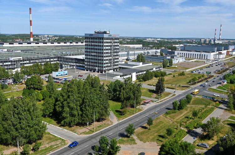 A general view of Lada Izhevsk automobile manufacturing plant, which is part of Russian car manufacturer AvtoVAZ, in the city of Izhevsk, Russia August 19 2022. Picture: REUTERS/ALEXEY MALGAVKO