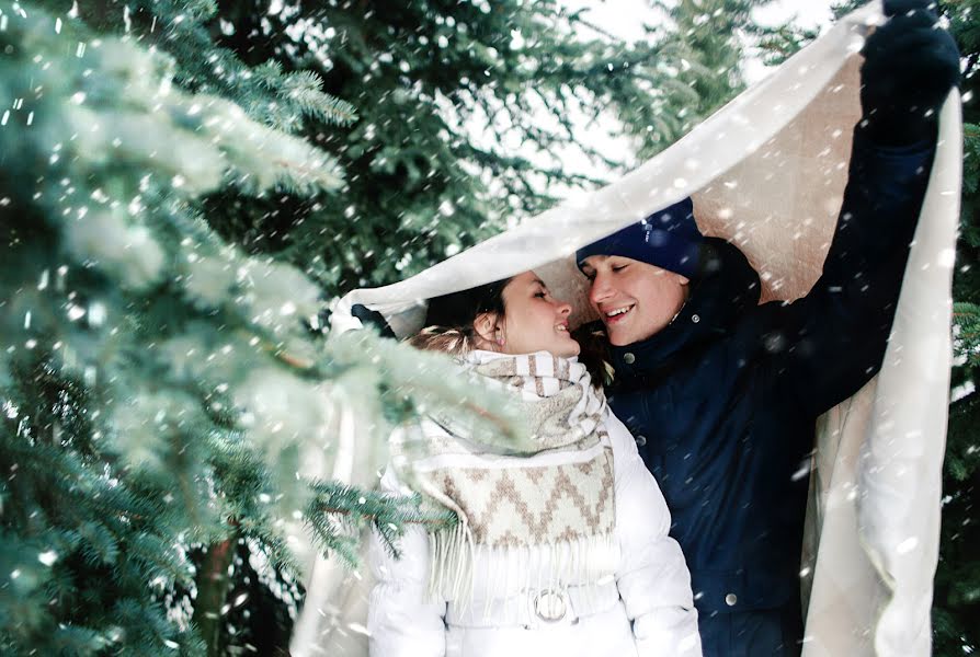 Fotógrafo de casamento Oksana Kirillova (oksana). Foto de 6 de dezembro 2016