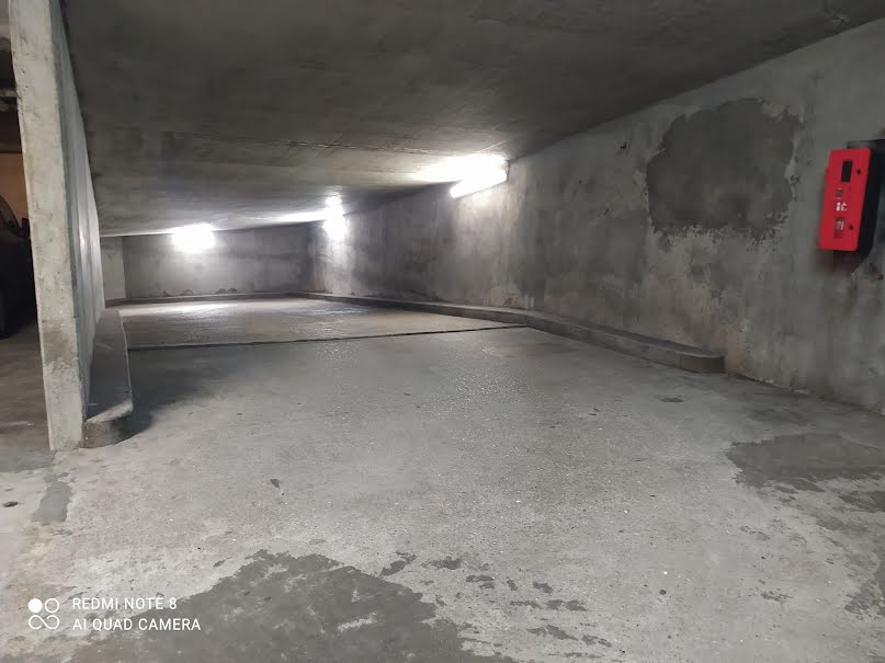 Location  parking   à Vanves (92170), 108 €