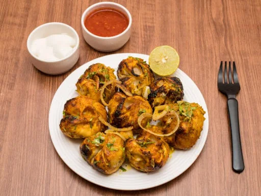 Chicken Tandoori Momos [8 Pieces]