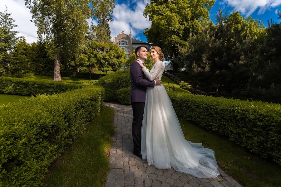 Wedding photographer Adrian Almasan (adrianalmasan). Photo of 5 June 2019