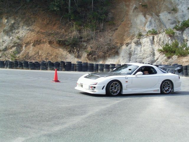 RX-7のtiku8さんが投稿したカスタム事例の投稿画像2枚目