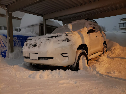 ランドクルーザープラド 150系の大雪 札幌 スタック 雪道ドライブ 雪ヤバいに関するカスタム メンテナンスの投稿画像 車のカスタム情報はcartune