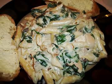 Creamy Spinach Chicken Pasta