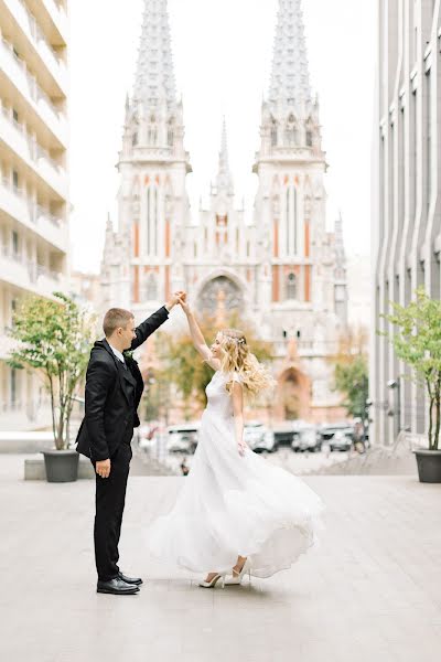 Fotografo di matrimoni Yuliia Svitla (svitla). Foto del 27 luglio 2019