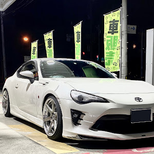 86 ZN6