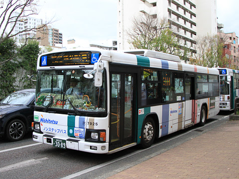 西鉄　片江　7925　クリスマス装飾車_01