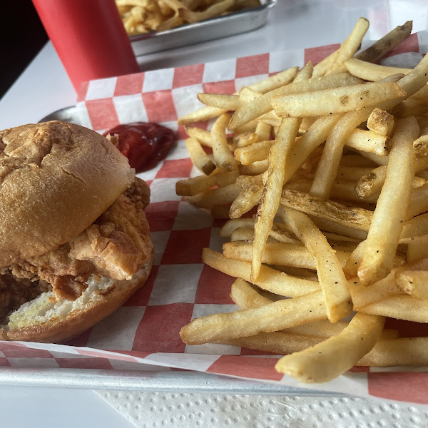 GF tendies fried sandwich with GF fries