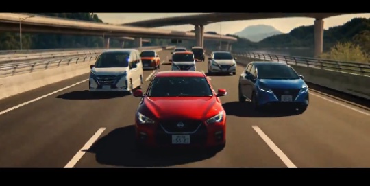 ノートの日産・ノート・NISSAN・今年もあとわずかに関するカスタム事例の投稿画像2枚目