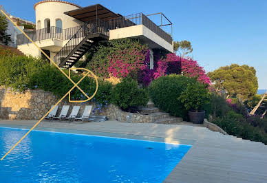 House with pool and terrace 15