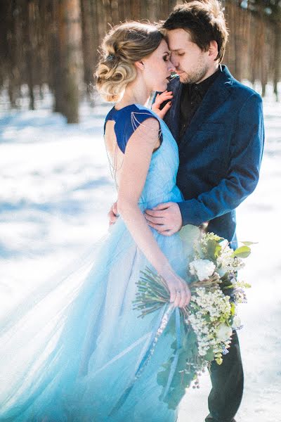 Fotografo di matrimoni Anna Kovaleva (kovaleva). Foto del 18 marzo 2015