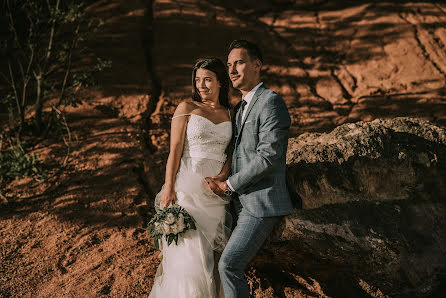 Vestuvių fotografas Daniel Cseh (tothemoonandback). Nuotrauka 2022 balandžio 27
