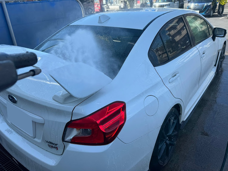 WRX S4の洗車・ナンバーデリートに関するカスタム事例の投稿画像1枚目